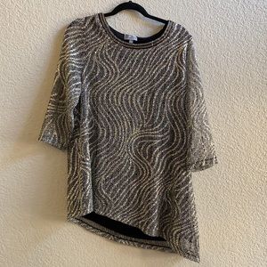 Evening blouse with accents